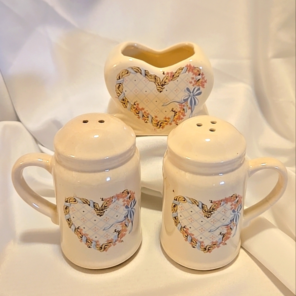Vtg 1989 Set House Of Lloyd Salt Pepper & Heart Shape Vase Planter Sugar Bowl